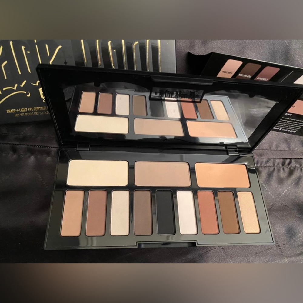 Kat Von D  Shade + Light Eye Contour Palette
Brand new never used